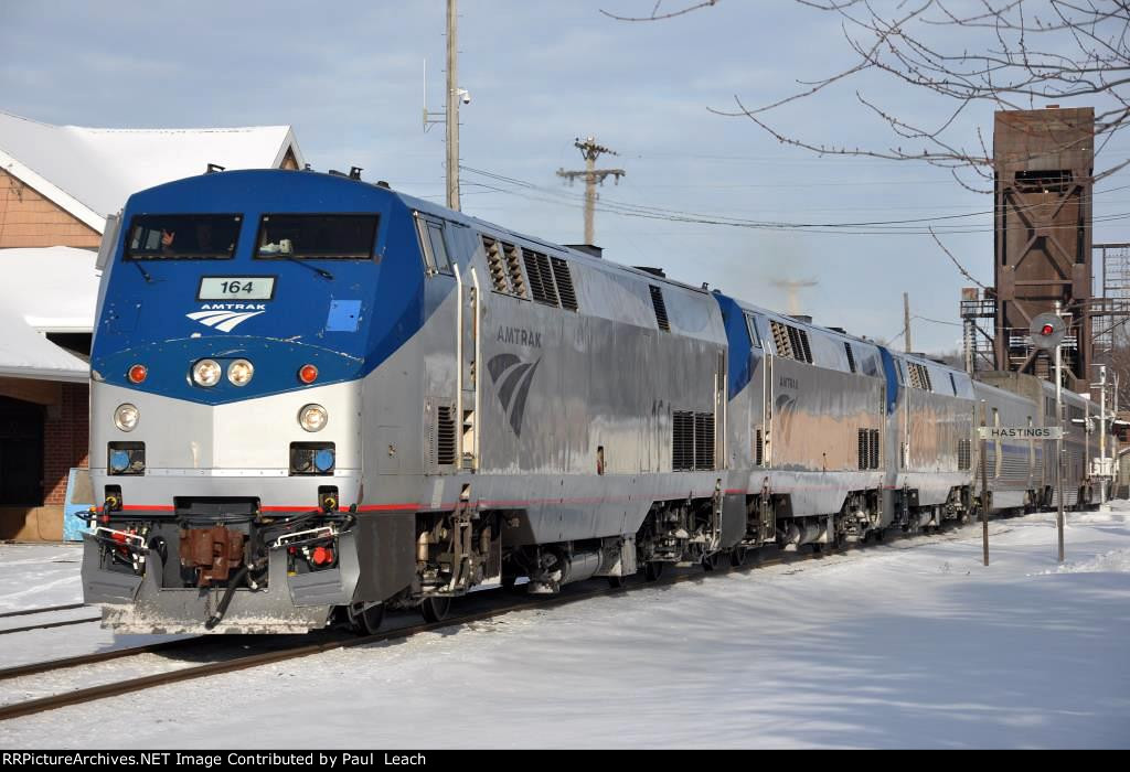 Late running eastbound "Empire Builder"